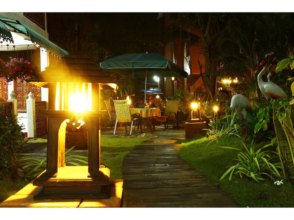 Grand Lanna Hotel Chiang Mai Exterior photo